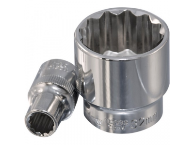Головка торцевая 12 гранная 1/2"DR 15 мм., Ombra 112315